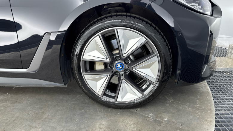 BMW i4 250kW eDrive40 Sport 83.9kWh 5dr Auto [Tech Pack] Electric Hatchback